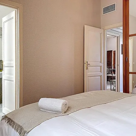 2br-2ba - 4 Min Palais & -