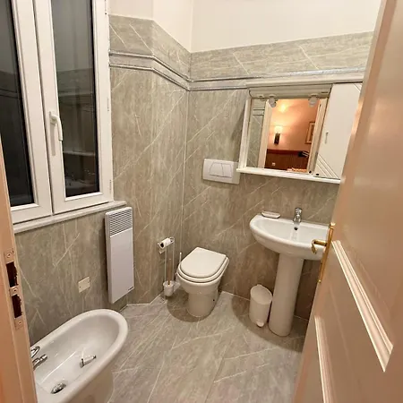아파트 2br-2ba - 4 Min Palais & - *